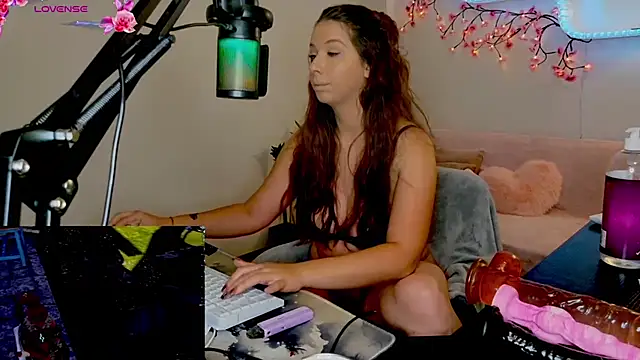 AustrianGirl99 online show from 07/26/26, 01:29