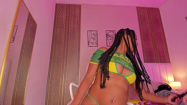 zoe sky  online show from 10/20/25, 11:32