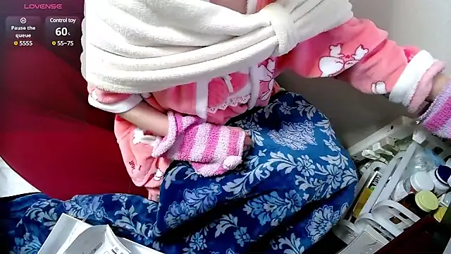 arincochu online show from 03/01/25, 06:03