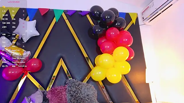 Adel Nesbiit online show from 09/23/25, 07:28