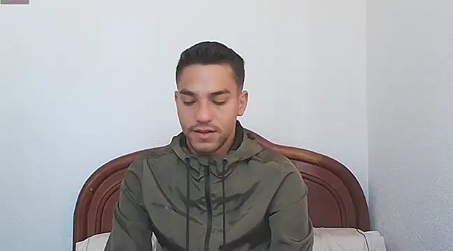 Snapshot of Leandro_valenzuela chatting on 02/03/25, 02:13 Leandro valenzuela online show from 02/03/25, 02:13