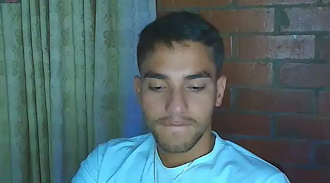 Snapshot of Leandro_valenzuela chatting on 02/05/25, 07:29 Leandro valenzuela online show from 02/05/25, 07:29