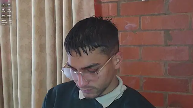 Snapshot of Leandro_valenzuela chatting on 02/06/25, 06:13 Leandro valenzuela online show from 02/06/25, 06:13