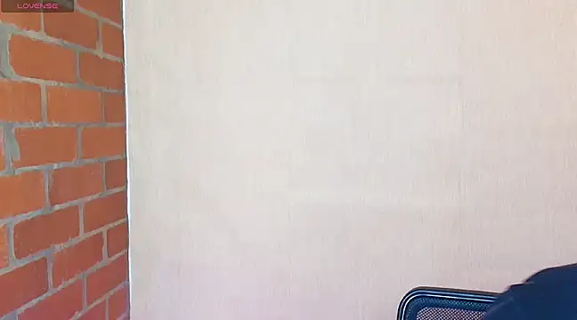 Snapshot of Leandro_valenzuela chatting on 02/24/25, 10:03 Leandro valenzuela online show from 02/24/25, 10:03