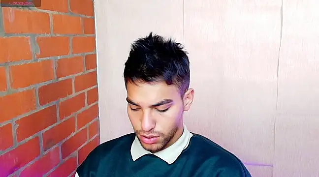 Snapshot of Leandro_valenzuela chatting on 03/06/25, 03:35 Leandro valenzuela online show from 03/06/25, 03:35