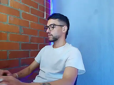 Snapshot of Leandro_valenzuela chatting on 09/12/25, 03:45 Leandro valenzuela online show from 09/12/25, 03:45