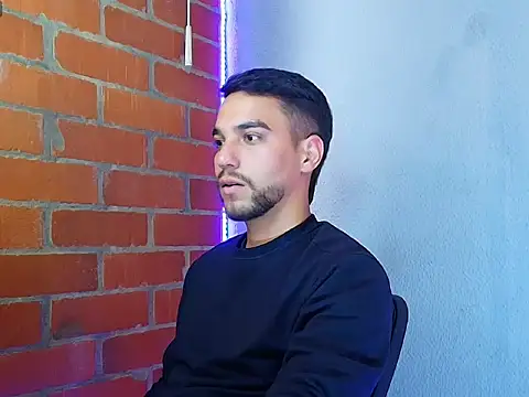 Snapshot of Leandro_valenzuela chatting on 09/16/25, 08:54 Leandro valenzuela online show from 09/16/25, 08:54