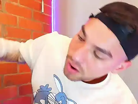 Snapshot of Leandro_valenzuela chatting on 09/19/25, 09:04 Leandro valenzuela online show from 09/19/25, 09:04