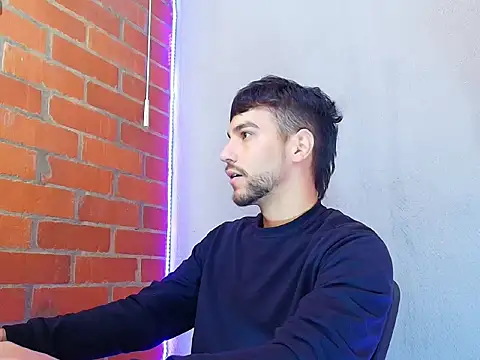 Snapshot of Leandro_valenzuela chatting on 10/09/25, 02:48 Leandro valenzuela online show from 10/09/25, 02:48