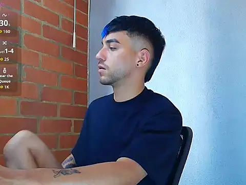 Snapshot of Leandro_valenzuela chatting on 10/30/25, 08:31 Leandro valenzuela online show from 10/30/25, 08:31