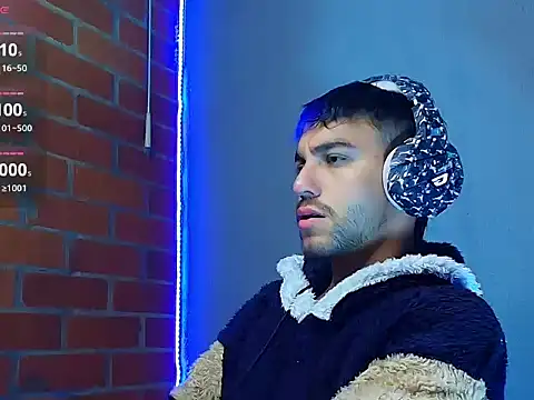 Snapshot of Leandro_valenzuela chatting on 11/29/25, 10:40 Leandro valenzuela online show from 11/29/25, 10:40