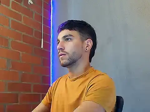 Snapshot of Leandro_valenzuela chatting on 12/17/25, 07:20 Leandro valenzuela online show from 12/17/25, 07:20