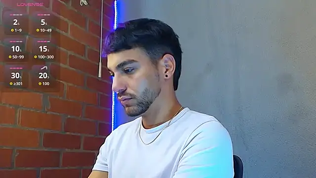 Snapshot of Leandro_valenzuela chatting on 12/19/25, 06:59 Leandro valenzuela online show from 12/19/25, 06:59