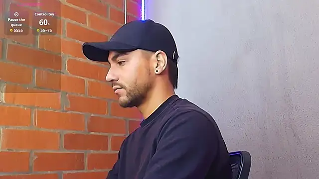 Snapshot of Leandro_valenzuela chatting on 02/17/26, 02:46 Leandro valenzuela online show from 02/17/26, 02:46