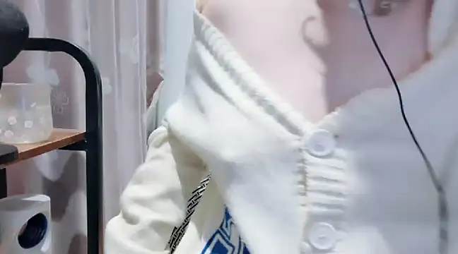 Snapshot of arena1357 chatting on 12/01/24, 08:31 arena1357 online show from 12/01/24, 08:31