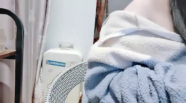 Snapshot of arena1357 chatting on 12/28/24, 06:18 arena1357 online show from 12/28/24, 06:18