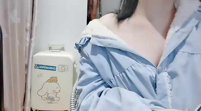 Snapshot of arena1357 chatting on 01/05/25, 03:55 arena1357 online show from 01/05/25, 03:55