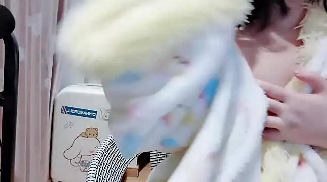 Snapshot of arena1357 chatting on 01/20/25, 10:04 arena1357 online show from 01/20/25, 10:04