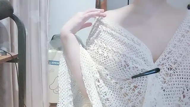 Snapshot of arena1357 chatting on 09/20/25, 01:56 arena1357 online show from 09/20/25, 01:56