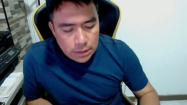 Snapshot of Jhonatan_Morales_S chatting on 01/10/26, 12:12 Jhonatan Morales S online show from 01/10/26, 12:12