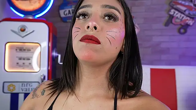 miss collins online show from 02/12/26, 06:03