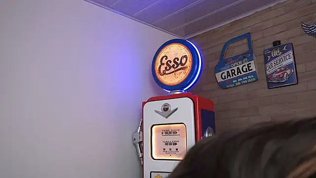 miss collins online show from 04/18/26, 07:58