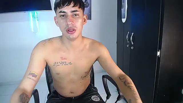 boy latino sex online show from 10/15/25, 06:13