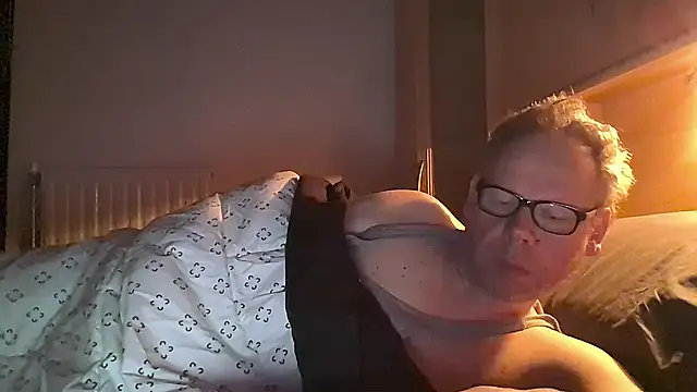 kinkyslet8 online show from 03/04/26, 05:57