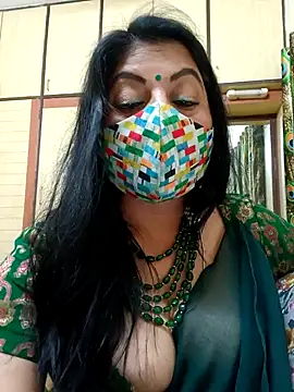 Snapshot of Ratna-777 chatting on 01/16/25, 12:02 Ratna-777 online show from 01/16/25, 12:02