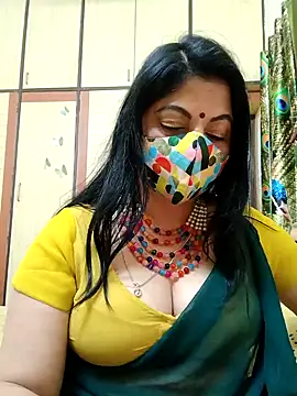 Snapshot of Ratna-777 chatting on 01/17/25, 01:15 Ratna-777 online show from 01/17/25, 01:15