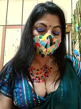 Snapshot of Ratna-777 chatting on 01/25/25, 10:50 Ratna-777 online show from 01/25/25, 10:50