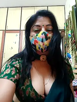 Snapshot of Ratna-777 chatting on 02/13/25, 09:20 Ratna-777 online show from 02/13/25, 09:20