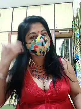 Snapshot of Ratna-777 chatting on 02/15/25, 10:11 Ratna-777 online show from 02/15/25, 10:11