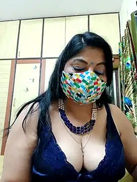 Snapshot of Ratna-777 chatting on 02/22/25, 10:52 Ratna-777 online show from 02/22/25, 10:52