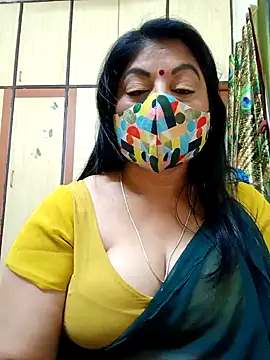 Snapshot of Ratna-777 chatting on 02/27/25, 10:09 Ratna-777 online show from 02/27/25, 10:09