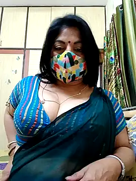 Snapshot of Ratna-777 chatting on 03/02/25, 01:26 Ratna-777 online show from 03/02/25, 01:26