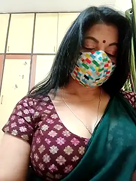 Snapshot of Ratna-777 chatting on 03/19/25, 12:37 Ratna-777 online show from 03/19/25, 12:37