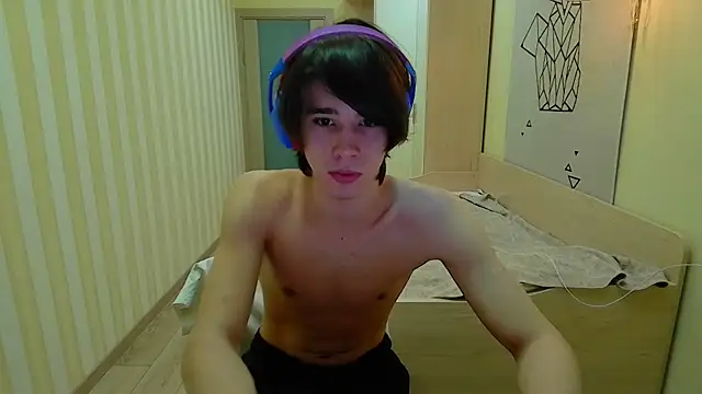 gayGamogey online show from 03/11/26, 04:02