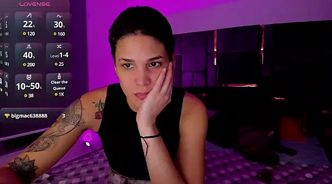 Charlee pink online show from 03/07/25, 09:29