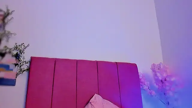 Charlee pink online show from 01/19/26, 07:01