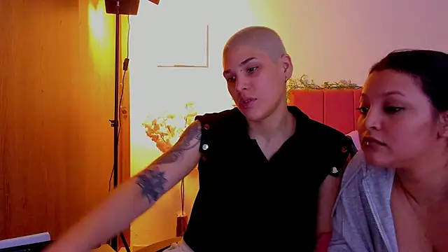 Charlee pink online show from 03/22/26, 08:29