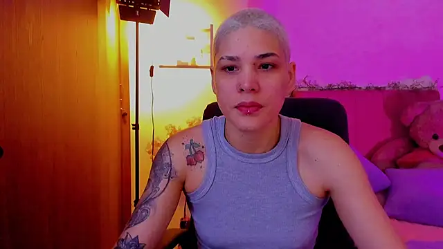 Charlee pink online show from 03/29/26, 03:23