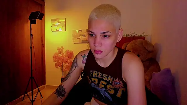 Charlee pink online show from 04/21/26, 07:25