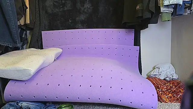 ChillzPnp online show from 03/24/26, 03:44