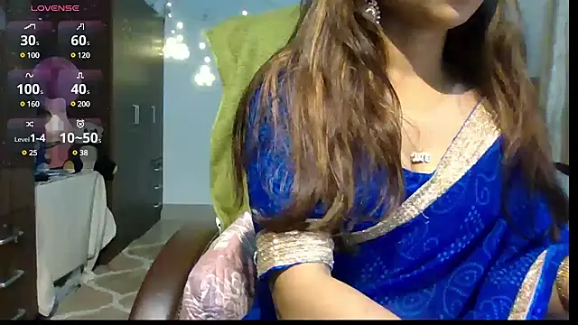 Snapshot of Cute-Tara chatting on 02/18/25, 05:42 Cute-Tara online show from 02/18/25, 05:42
