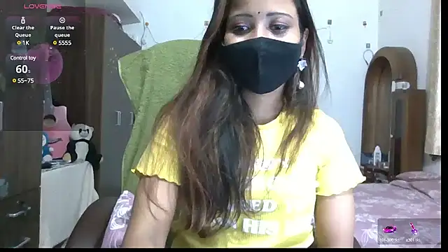Snapshot of Cute-Tara chatting on 02/19/25, 05:38 Cute-Tara online show from 02/19/25, 05:38