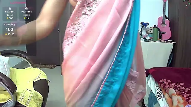 Snapshot of Cute-Tara chatting on 03/06/25, 12:52 Cute-Tara online show from 03/06/25, 12:52