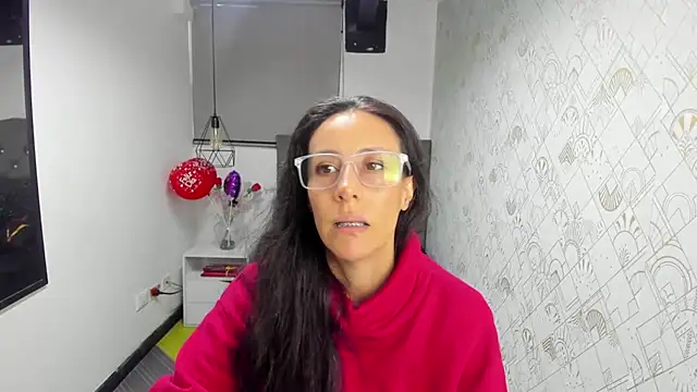 Abrillee1 online show from 03/06/25, 07:21