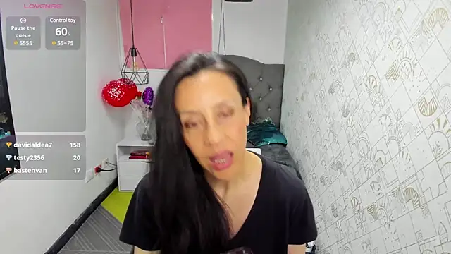 Abrillee1 online show from 03/11/25, 10:31