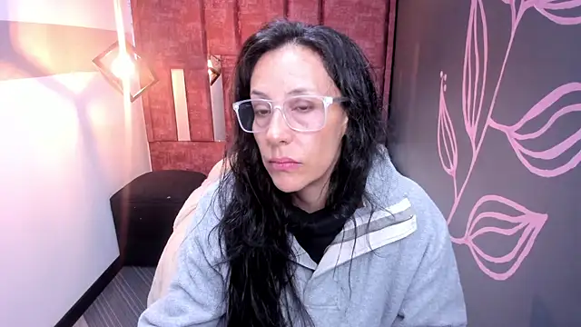 Abrillee1 online show from 11/07/25, 12:05